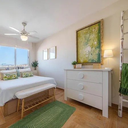 Spectacular Sea View * פואנגירולה