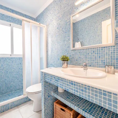 Spectacular Sea View דירה *